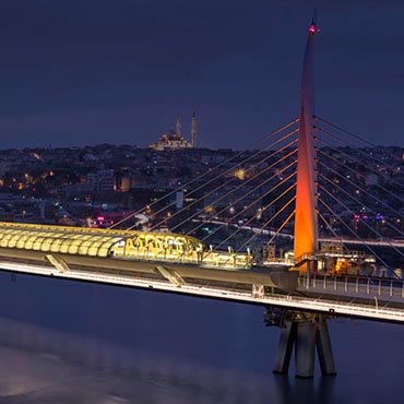 GOLDEN HORN BRIDGE